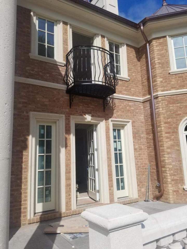 Balcony railings Queens