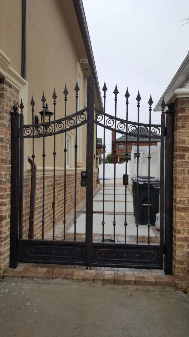 Iron Gates Queens
